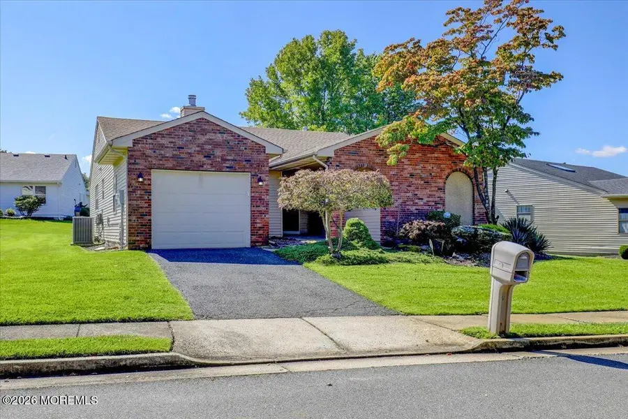 36 Lakeview Drive, Marlboro, NJ 07746 - #2