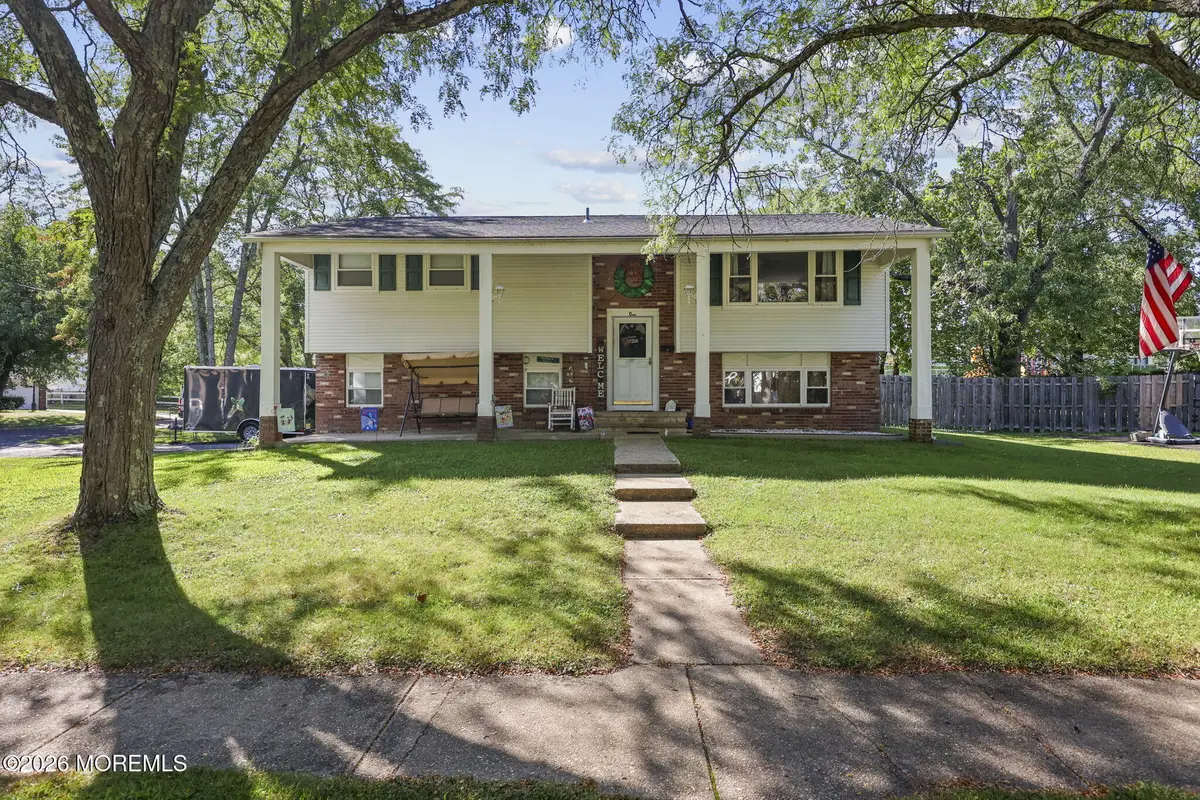 1 Kings Court, Jackson, NJ 08527 - #1
