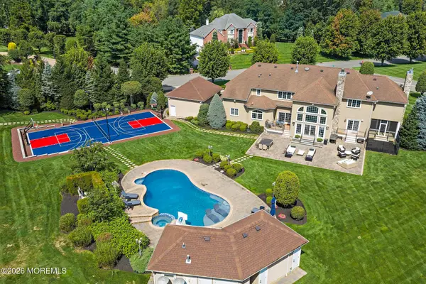 2 Topaz Court, Marlboro, NJ 07746