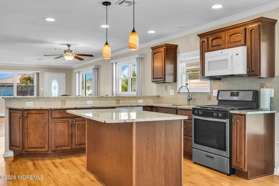 21 Boca Raton Street, Toms River, NJ 08757 - #3