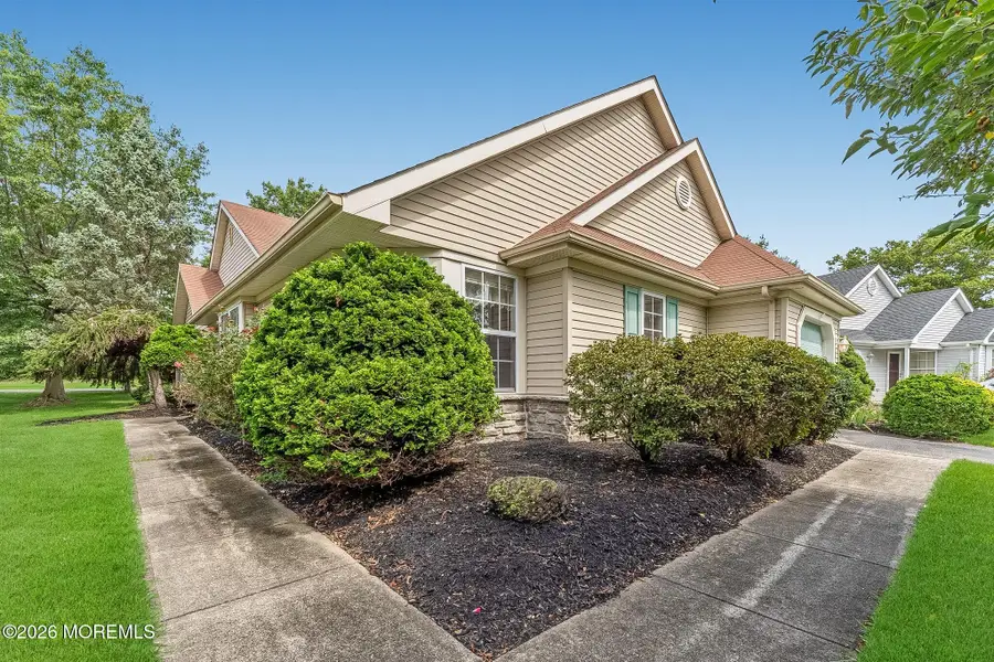 3 Strawberry Lane, Lakewood, NJ 08701 - #3