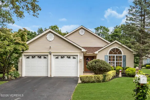 3 Wellington Lane, Lakewood, NJ 08701