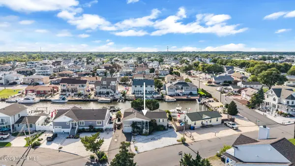 3251 Oceanic Drive, Toms River, NJ 08753