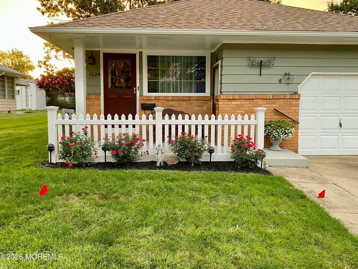 1624 Mount Everest Lane, Toms River, NJ 08753 - #1