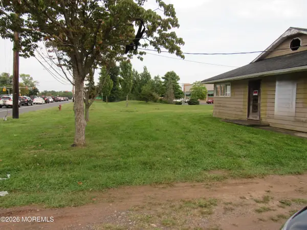 309 State Route 33 Highway, Manalapan, NJ 07726