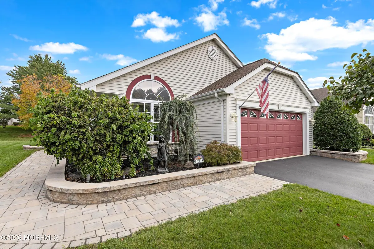 21 Schoolhouse Lane, Lakewood, NJ 08701 - #1