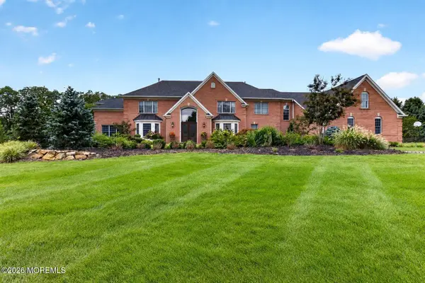 10 Maacka Drive, Holmdel, NJ 07733