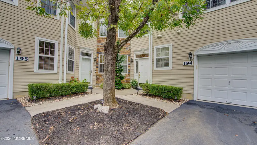 194 Shinnecock Drive, Manalapan, NJ 07726 - #2