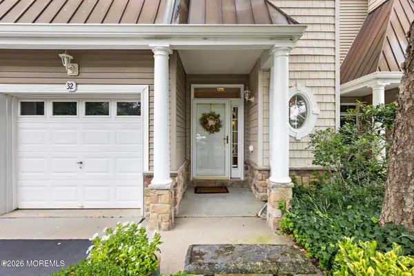 32 Windward Drive, Manahawkin, NJ 08050