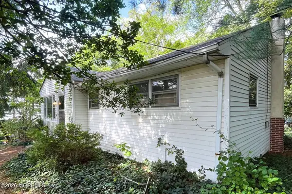 1009 Memorial Parkway Avenue, Atlantic Highlands, NJ 07716