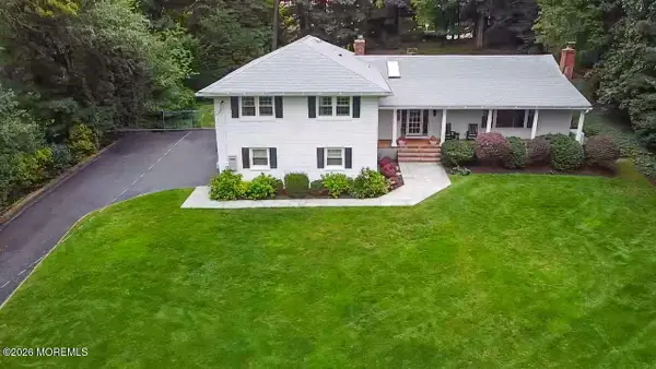 19 Circle Drive, Rumson, NJ 07760