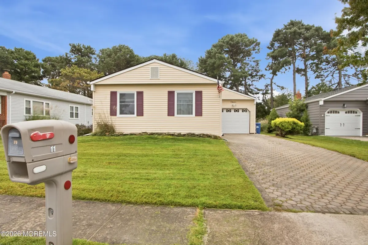 11 Woodstock Drive, Toms River, NJ 08757 - #1