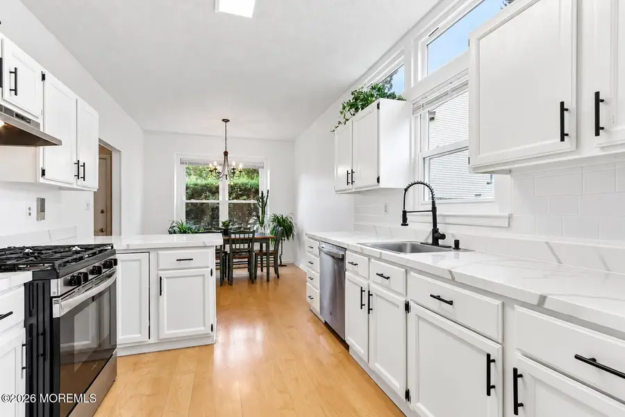 25 Longbrook Lane, Freehold, NJ 07728 - #2