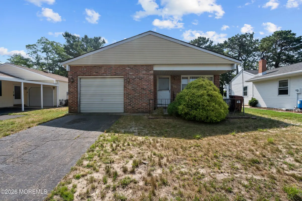 22 Encinitas Drive, Toms River, NJ 08757 - #1