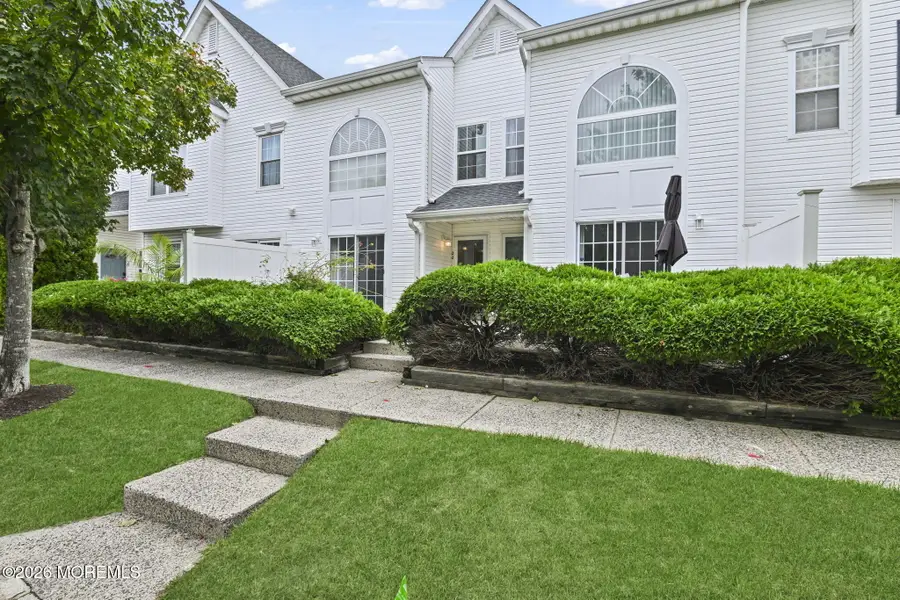 22 Dover Court, Tinton Falls, NJ 07712 - #3