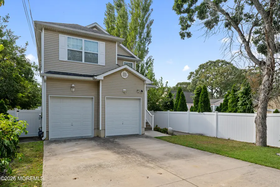 606 Barnegat Avenue, Toms River, NJ 08755 - #2