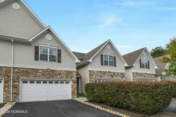 227 Concord Place, Pennington, NJ 08534