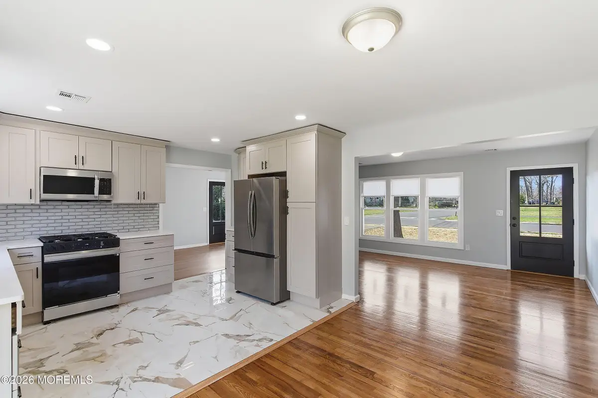 39 Blue Jay Drive, Toms River, NJ 08755 - #1