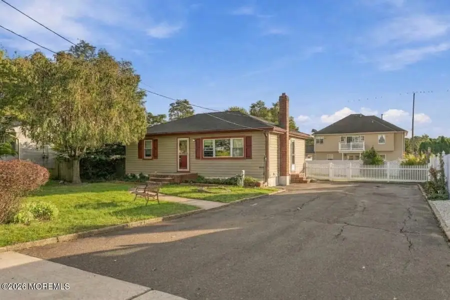 371 Sweetbriar Street, Keyport, NJ 07735 - #3