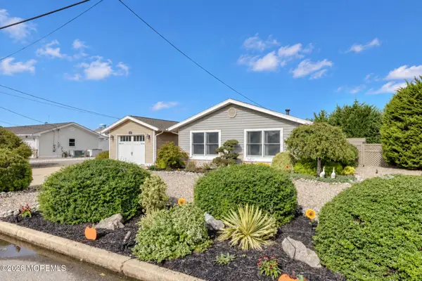 127 Hatteras Road, Barnegat, NJ 08005
