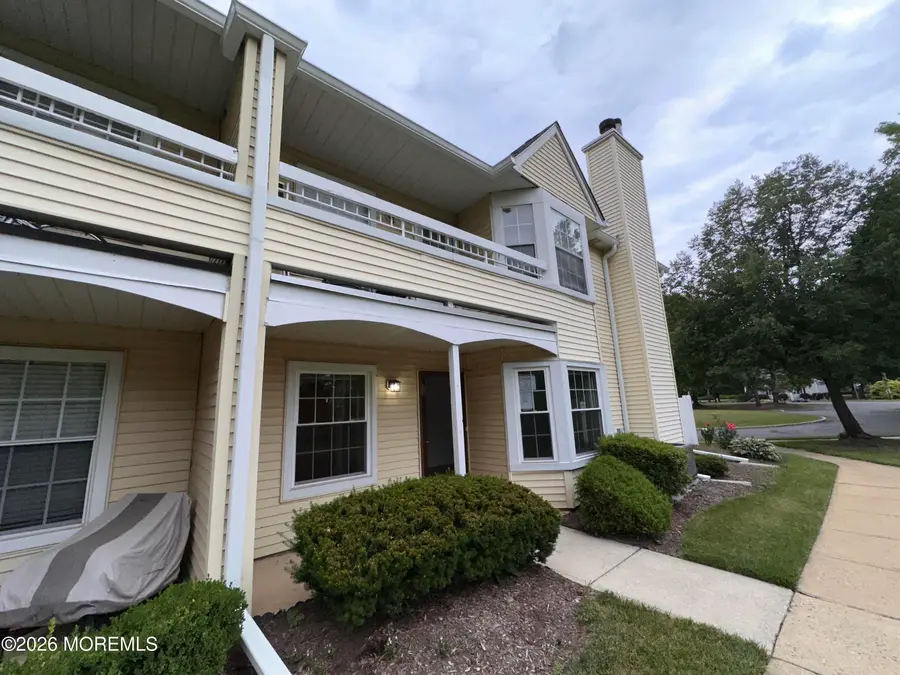 16 Fryer Court, Hightstown, NJ 08520 - #3