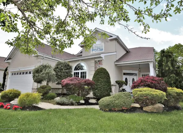 18 Cypress Point Lane, Jackson, NJ 08527