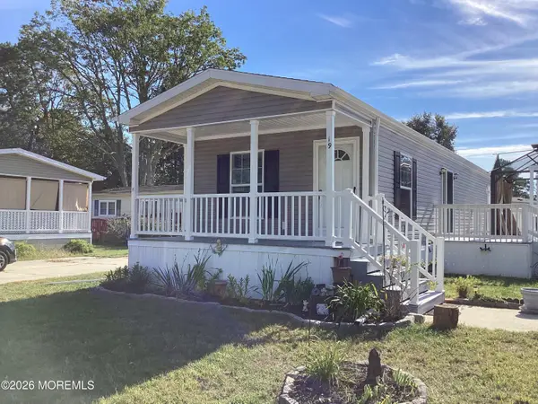 19 Fox Street, Manchester, NJ 08759