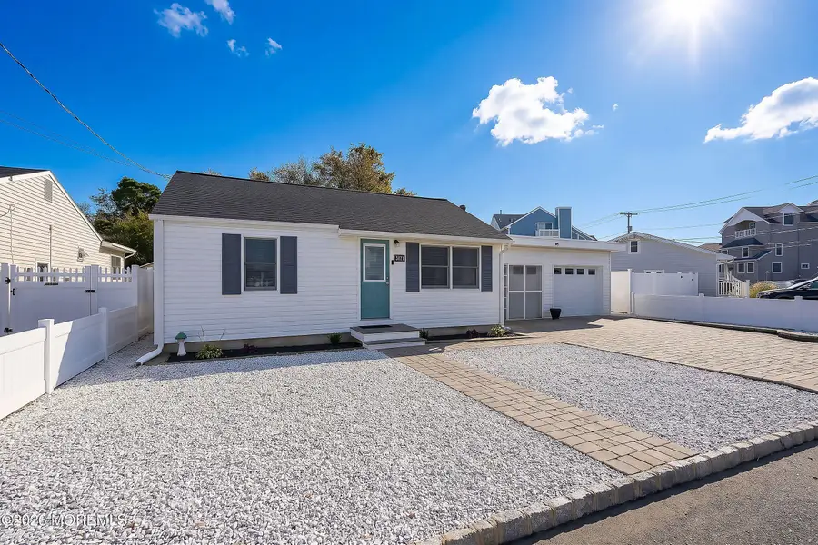 3171 Windsor Avenue, Toms River, NJ 08753 - #2