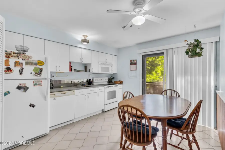 72 Belinda Court, Brick, NJ 08724 - #3