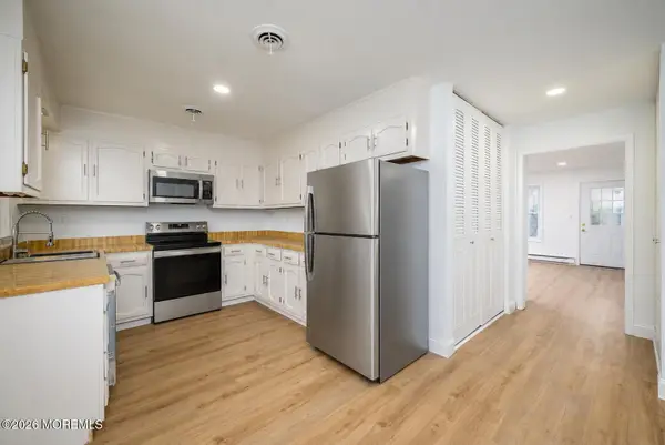 37 Cambridge Circle #B, Manchester, NJ 08759