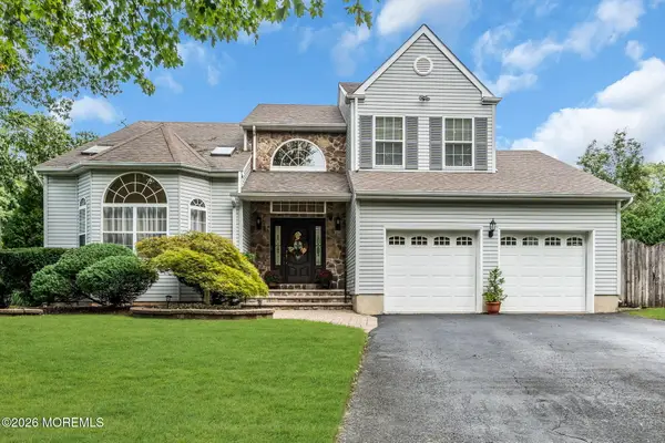 6 Edinburgh Court, Jackson, NJ 08527