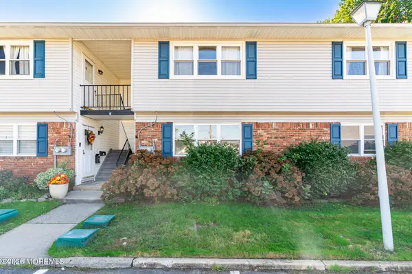 11 Indiana Court #993, Matawan, NJ 07747