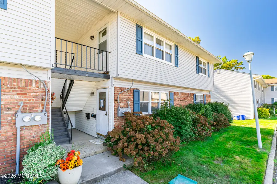 11 Indiana Court #993, Matawan, NJ 07747 - #3