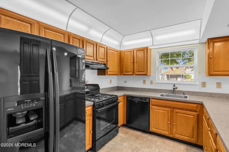 132 Chesterfield Lane, Toms River, NJ 08757 - #3
