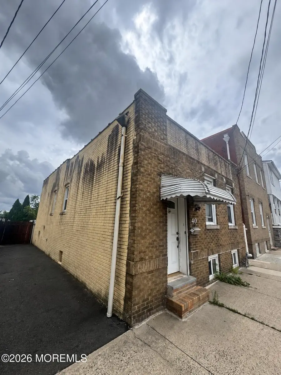 40 Farnham Avenue, Garfield, NJ 07026 - #3