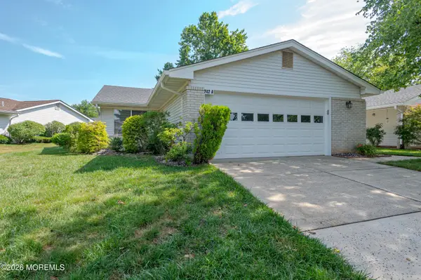 742A Pompton Road, Monroe, NJ 08831