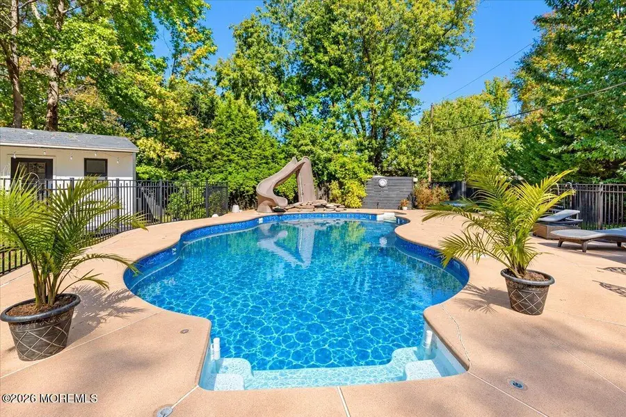 4 Cypress Court, Aberdeen, NJ 07747 - #2
