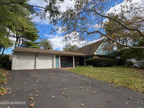 14 Stratford Drive, Old Bridge, NJ 08857