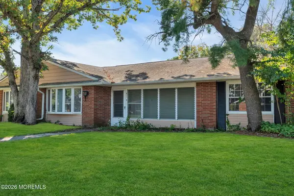 411B Portsmouth Drive #100b, Lakewood, NJ 08701