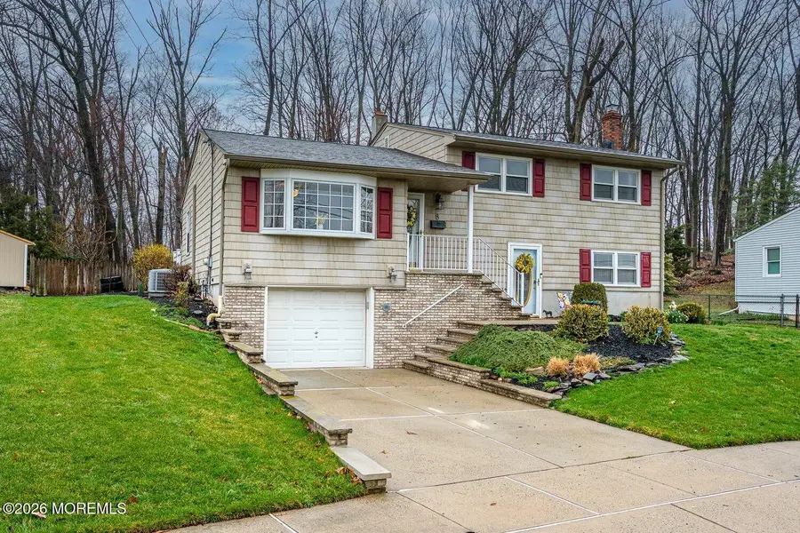 8 Adelphi Court, Edison, NJ 08837 - #2