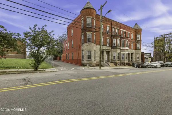 132 Court Street, Newark, NJ 07103