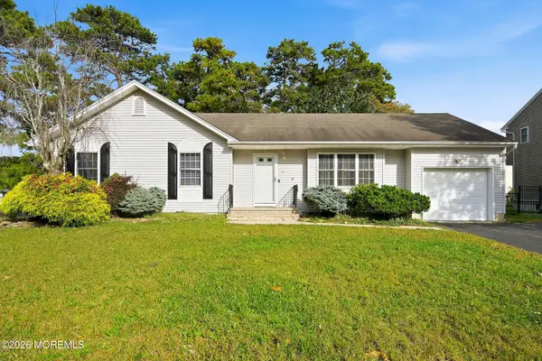 1512 Bismarck Street, Toms River, NJ 08757