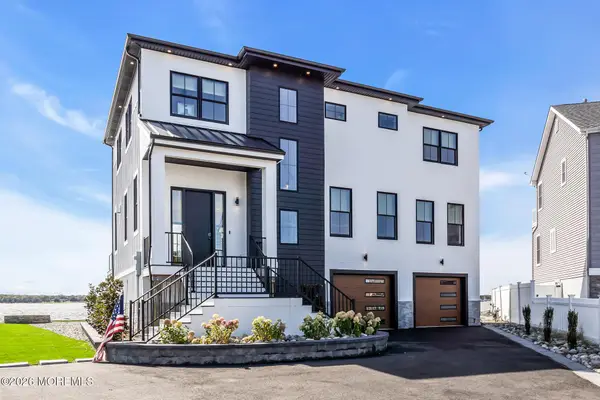 247 Bay Stream Drive, Toms River, NJ 08753