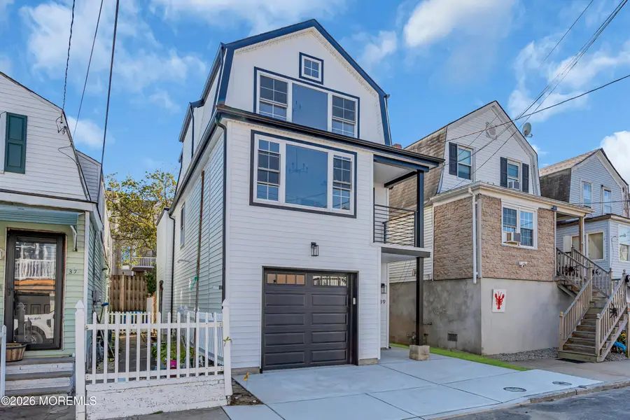 39 Seadrift Avenue, Highlands, NJ 07732 - #3