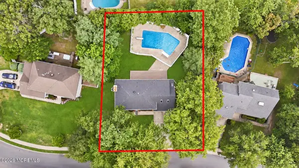 23 Kings Court, Lakewood, NJ 08701