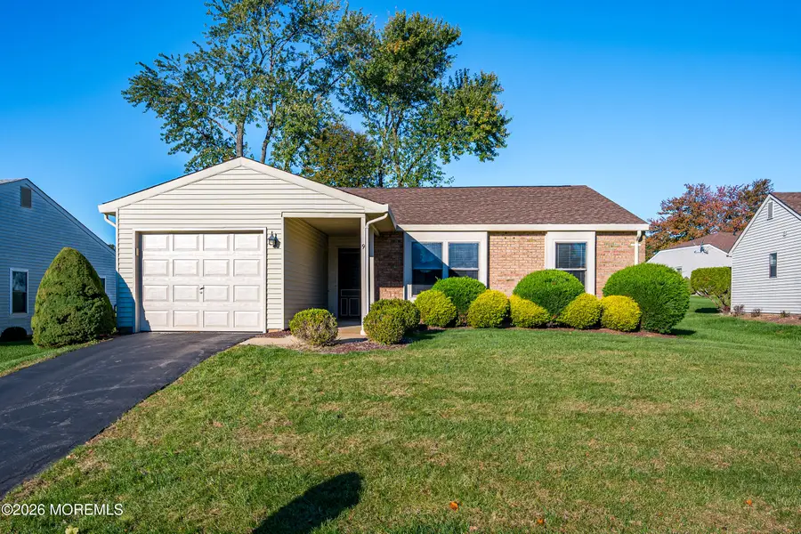 9 Bishop Court, Marlboro, NJ 07746 - #2