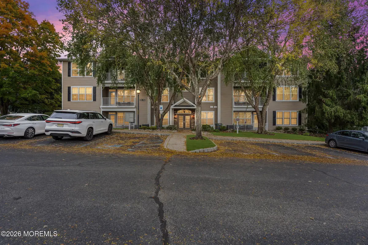 589 St Andrews Place, Manalapan, NJ 07726 - #1