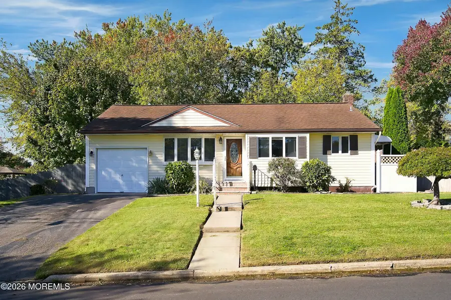 510 Mackey Avenue, Belford, NJ 07718 - #2