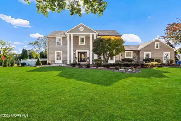 21 Terry Lane, Middletown, NJ 07748