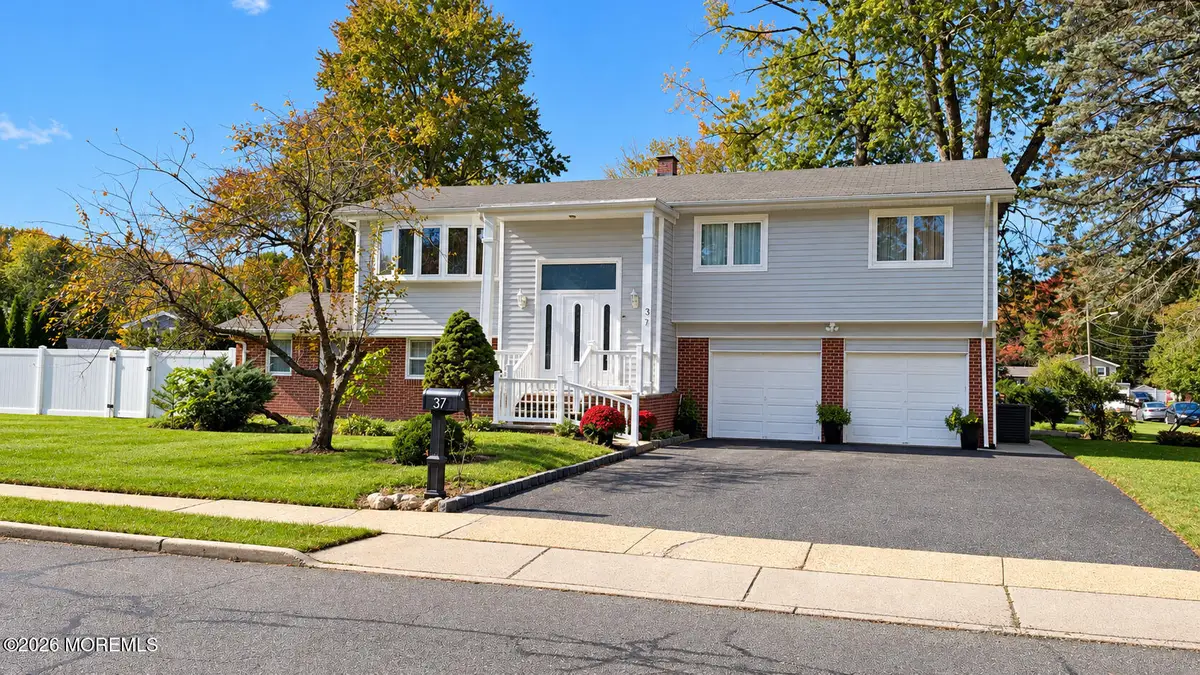 37 Valley Vale Drive, Old Bridge, NJ 08857 - #1